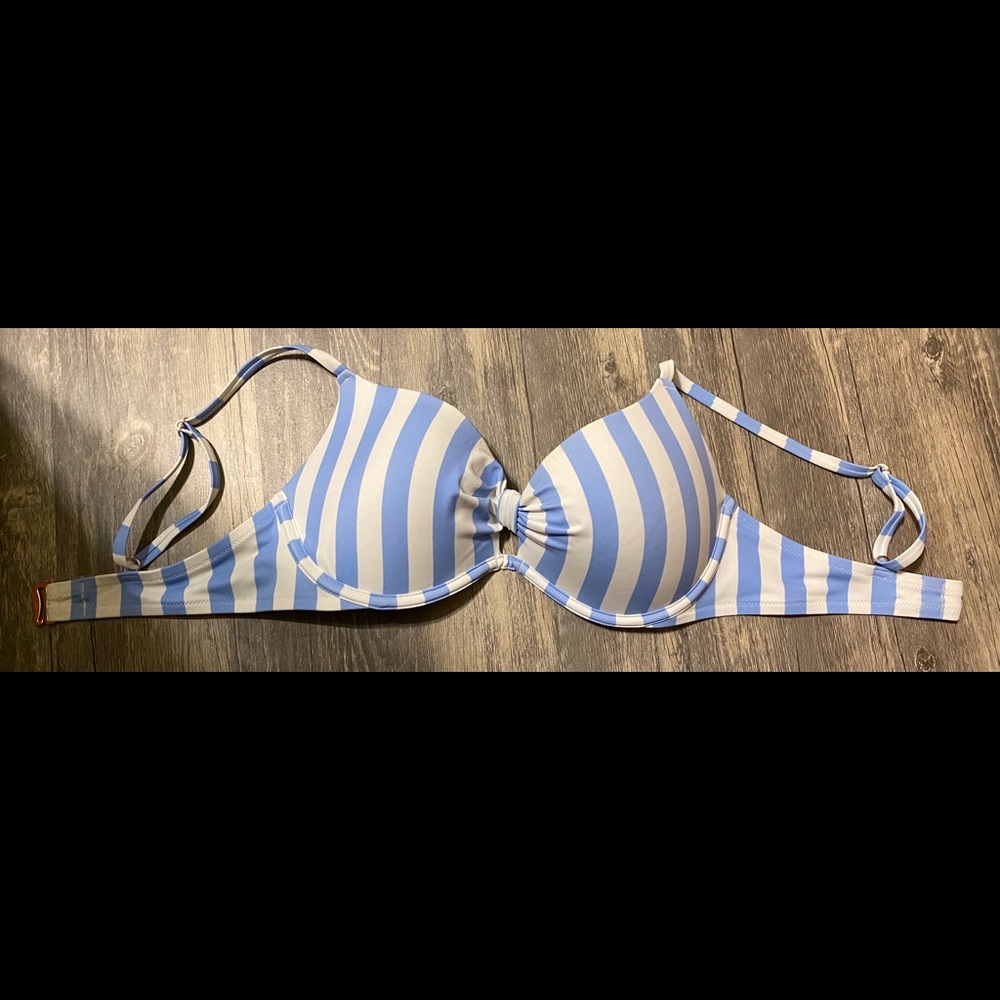 shade and shore target bikini top! 👙🤩